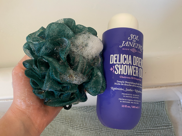 Sol de Janiero testing best body wash review indybest